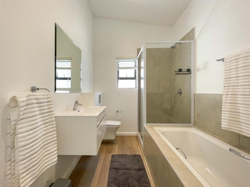 To Let 3 Bedroom Property for Rent in Hout Bay Western Cape